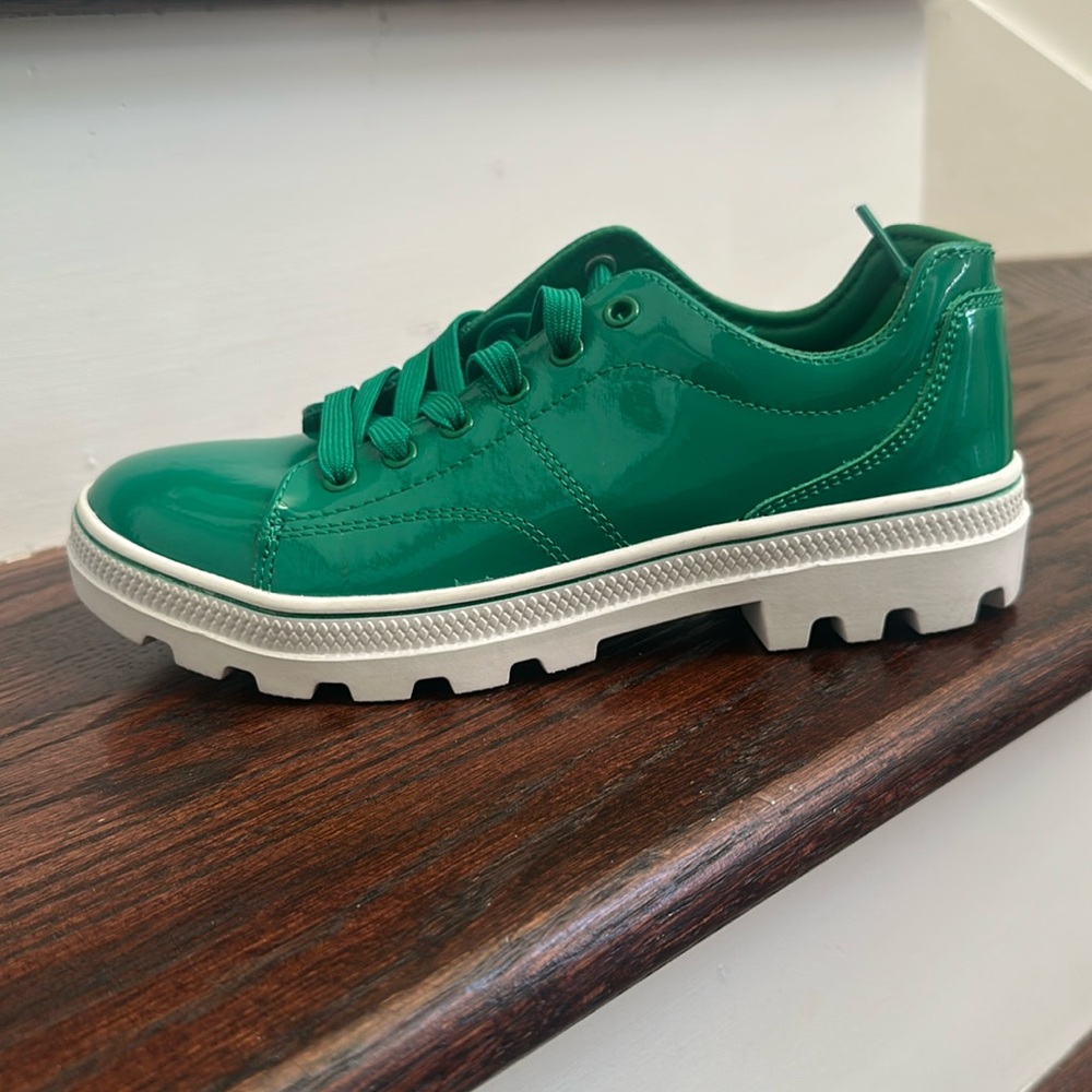 Skechers - with memory foam